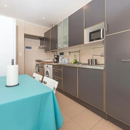 Houze_central Lisbon, 4 Flat W/ Zoo View Apartment Lisbon